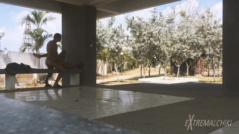 Extremalchiki: Sport park twink sex