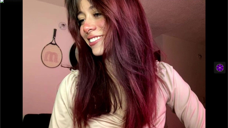 Elisabeth Garban: Red-haired Latina with a Slim Figure Is Grop Ed in...