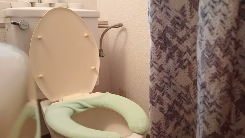 Mayumi Kanzaki: One Day's Pee
