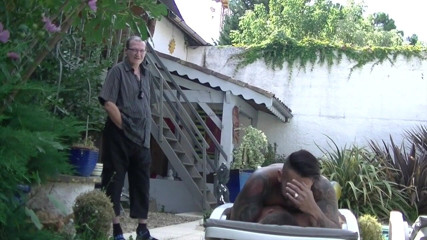 FRENCH HOLES CREAMPIED: Nick Pseas follada a pelo en el gardne por Viktor...