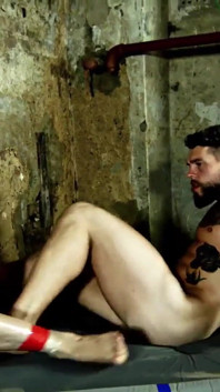 Putas prisioneras - parte 4
