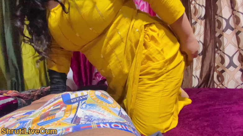 ShrutiLiveCum: Indiana enteada fode por jovem velho sogro Hindi Audio Shrutilivecum...