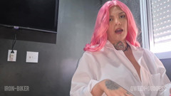 QweenSG: एक सुखद अंत के साथ एक सेवा...