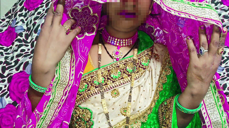 Bangala bhabhi: Desi village bhabhi affamata ragazza sesso
