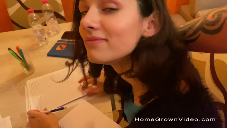 Homegrown Video: สาวน่ารัก Sofia โดนแตกหน้า