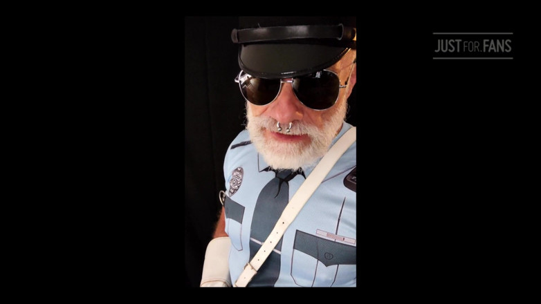MusclesCigarsFFPig: Bad Cop Punishment