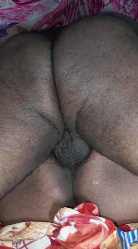 Auntixxx69: Šukal jsem Bhabhi zadek a kundičku velmi dobře a udělal...