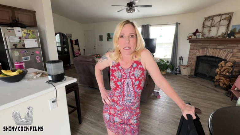 Jane Cane: Forgetful Stepmom Makes It up with Her Tight Pussy - Birthday...