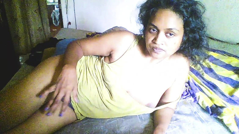 Tina Baby: XXX Srí Lanka