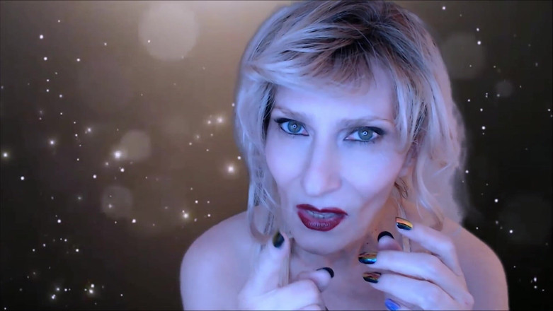 Mistress Chadford: Zlatá bohyně JOI