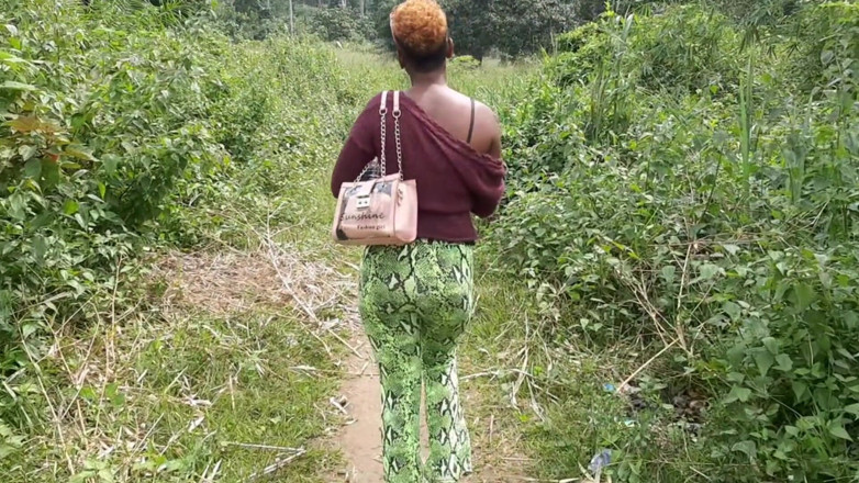 Morty Black: Vlog na floresta camaronesa com uma estrela pornô
