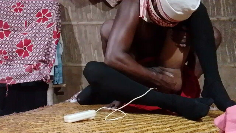 Masuuma Aktaaar: India Assam Jurhate Isteri Jurhate Dan Husbend Kite Si – Video...