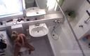 Sextermedia by Pete: Bionda nel bagno dell&amp;#039;hotel