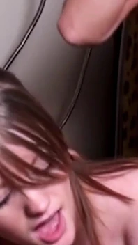 ストラップをつけて継娘と性交