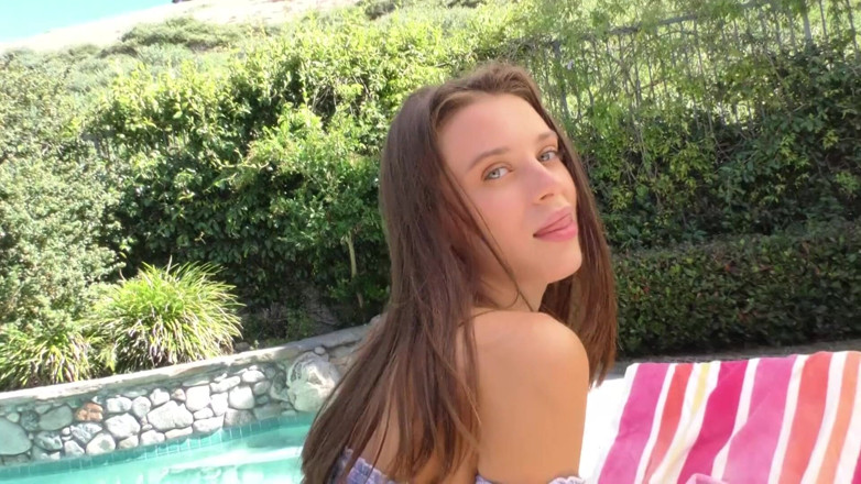 Hefburg: Teenie spermaslet neemt het diep! Lana Rhodes