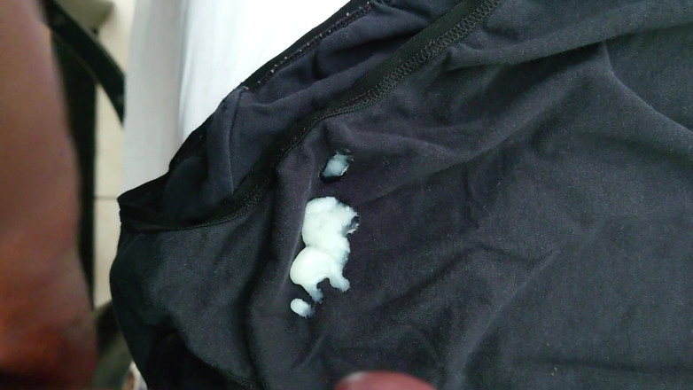 Jamdown26: Solo masturbation, jerking off, cum close up in black panty,...