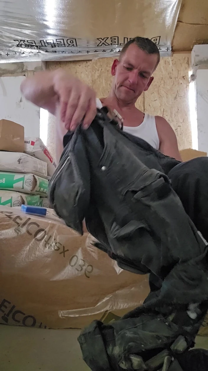 Chris_snoopy_91: Jestem napalona w pracy i napalona z dildo część 2