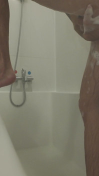 Moje Denní Sprcha Se Dotýká Sama Sebe