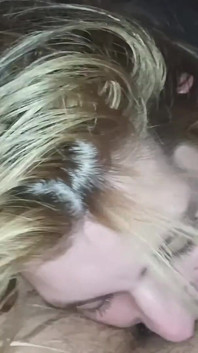 Homemade Amateur Facefuck and Deepthroat with Massive Cum in Throat
