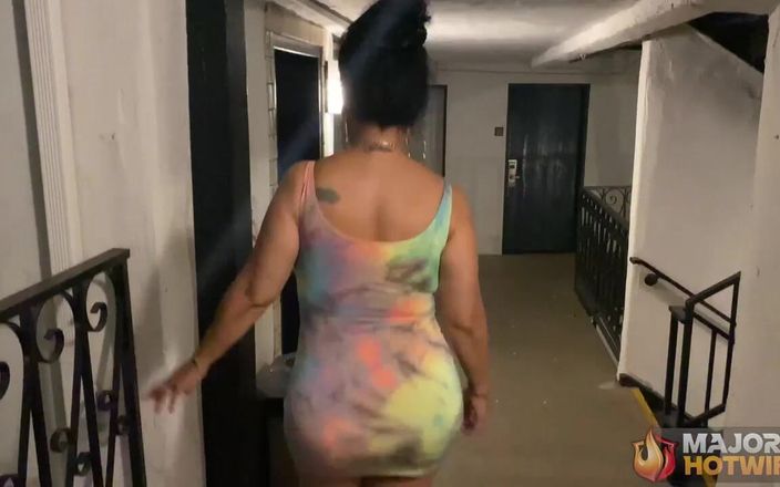 Rome Major Hot Wife: Rome major hotwife bbc lớn chiến lợi phẩm sinh nhật...