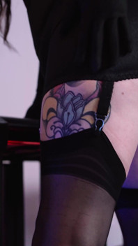 So cosa fare con i pervertiti come te