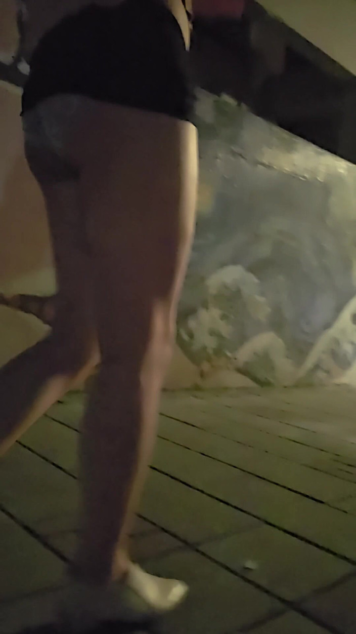 Taiwancdgirl: Краєвиди під спідницею псевдо-леді Тінсюань на свіжому повітрі