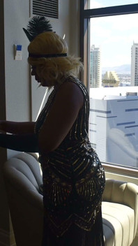 Shanice Luv to szczęśliwa tańcząca flapper krótka wersja