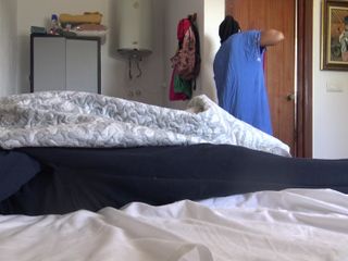 Souzan Halabi: Muslim Maid Is Shocked When a Tourist Shows Her His...