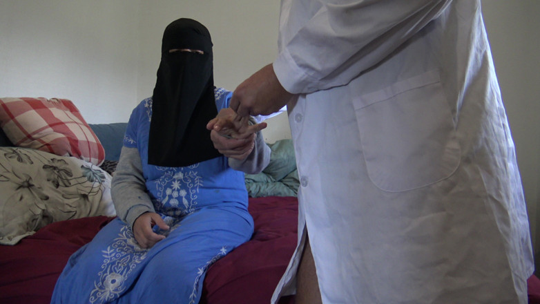 Souzan Halabi: Pelarian Syria terkejut apabila doktor menarik keluar batang besarnya di...