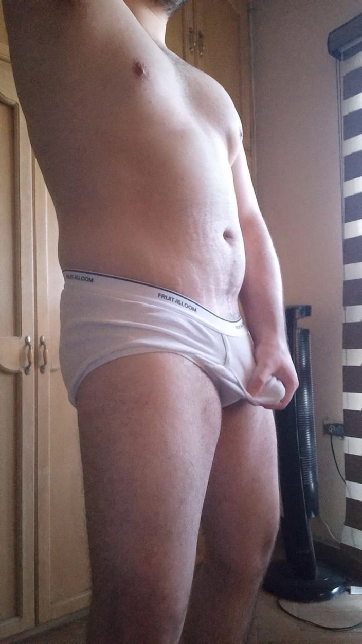Himbo_Fox: Un armăsar musculos tachinează și se expune