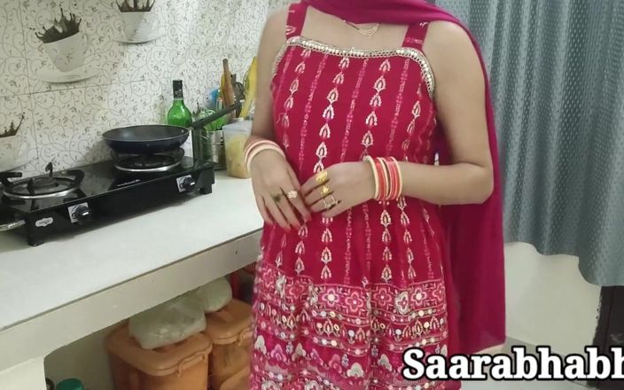 Saara Bhabhi: Špinavá bhabhi měla sex s Devarem v kuchyni v hindštině,...