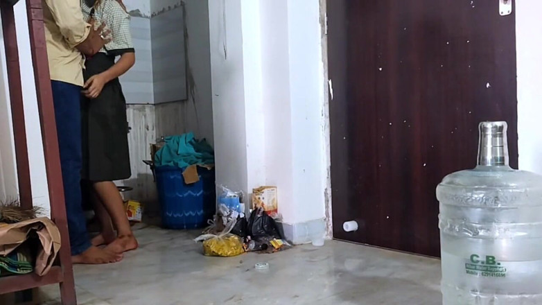 Fantacycutting: 印度女大学生 ko tution 老师 ne Chupke Se Chudai kiya