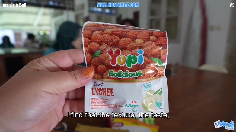 Khalamite: Eles gostam de lanches asiáticos e então ela prova seu...