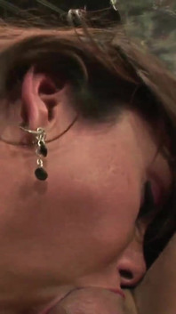 Tgirl Gloria gets facialized after she ass fucks a guy