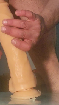 Feliz Anal