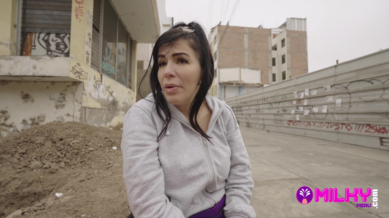 Milky Peru: Świętowanie urodzin gorącej mamuśki