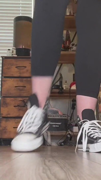 67 Giantess Crams Size 16 Feet in Size 14 Converse