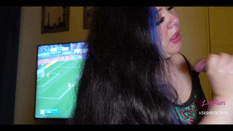 Lizren: Kouřím ho, zatímco hraje fifa na jeho hru 5 - Lizren