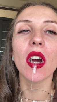 Uvula spuug close-up pov