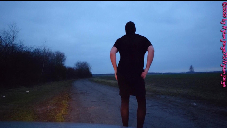 Carmen_Nylonjunge: 첫 번째 크로스드레서 야외 1화