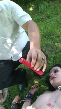 Penarikan senyap bulu bulu sadist - filem BDSM Jerman