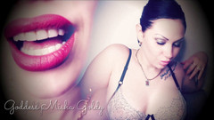 Goddess Misha Goldy: Staňte se uchvácenou mými rty! Moje rtěnka pokrytá rtěnkou jsou...