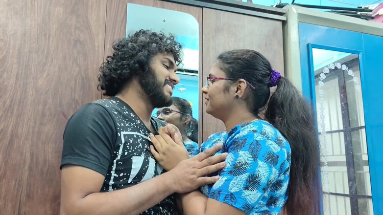 Vaigavarun45: Step Mom and Step Son Hot Fuck While Wife Not...