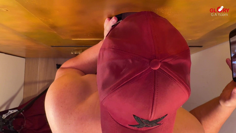 GLORYHOLEGAYS: Masivní tlustý nevlastní otec se vynaloží u gloryhole - čas roubíku a...