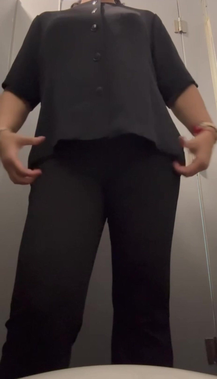 Hot Indian mommy: Espectáculo de tetas indias