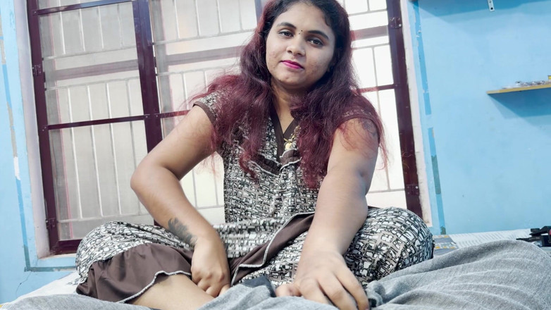 Vaishnavysharunraj: Mallu menina fazendo trabalho de mão e massagem no pênis...