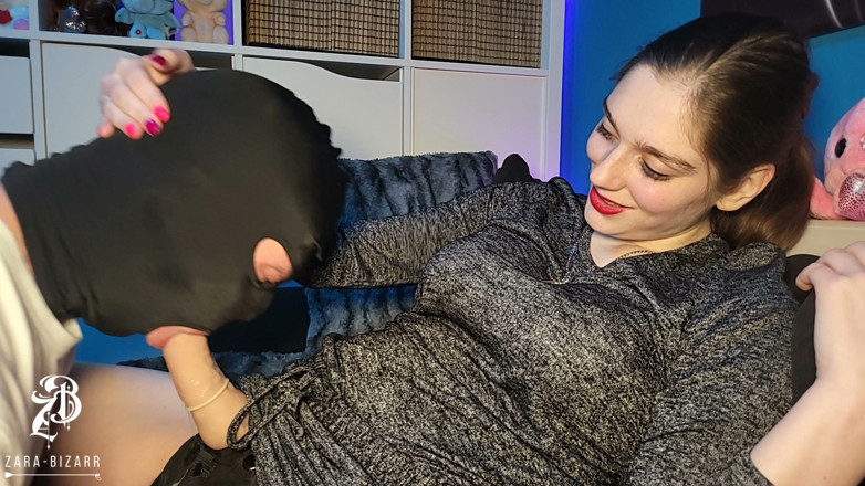 Zara Bizarr: Deepthroat Training for the Bitch