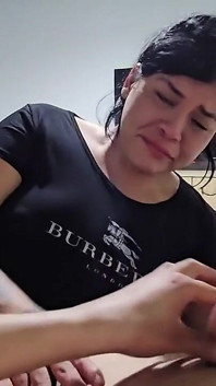 ผู้ใหญ่ชาวเวเนซุเอลาขี่โดยไม่ต้องใช้ถุงยางอนามัย