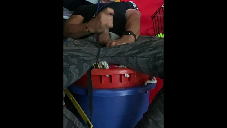 JockDad87: Возбужденная пе-учительница Jockdad87 кончает между классами