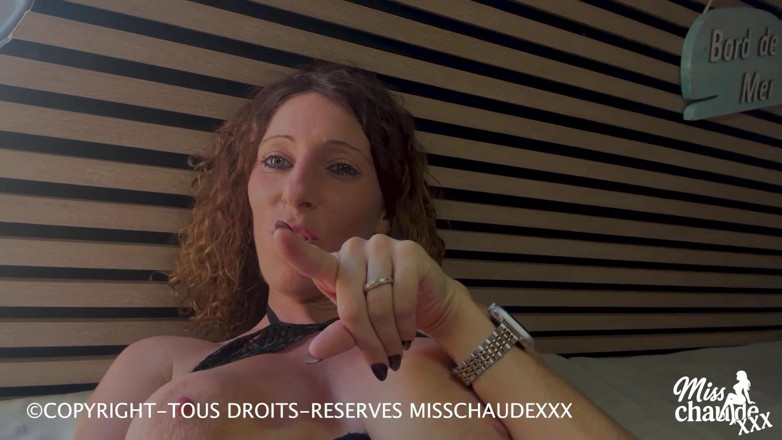 Misschaudexxx: Dołączam do jej męża w jego nawróconej furgonetce, aby mnie...